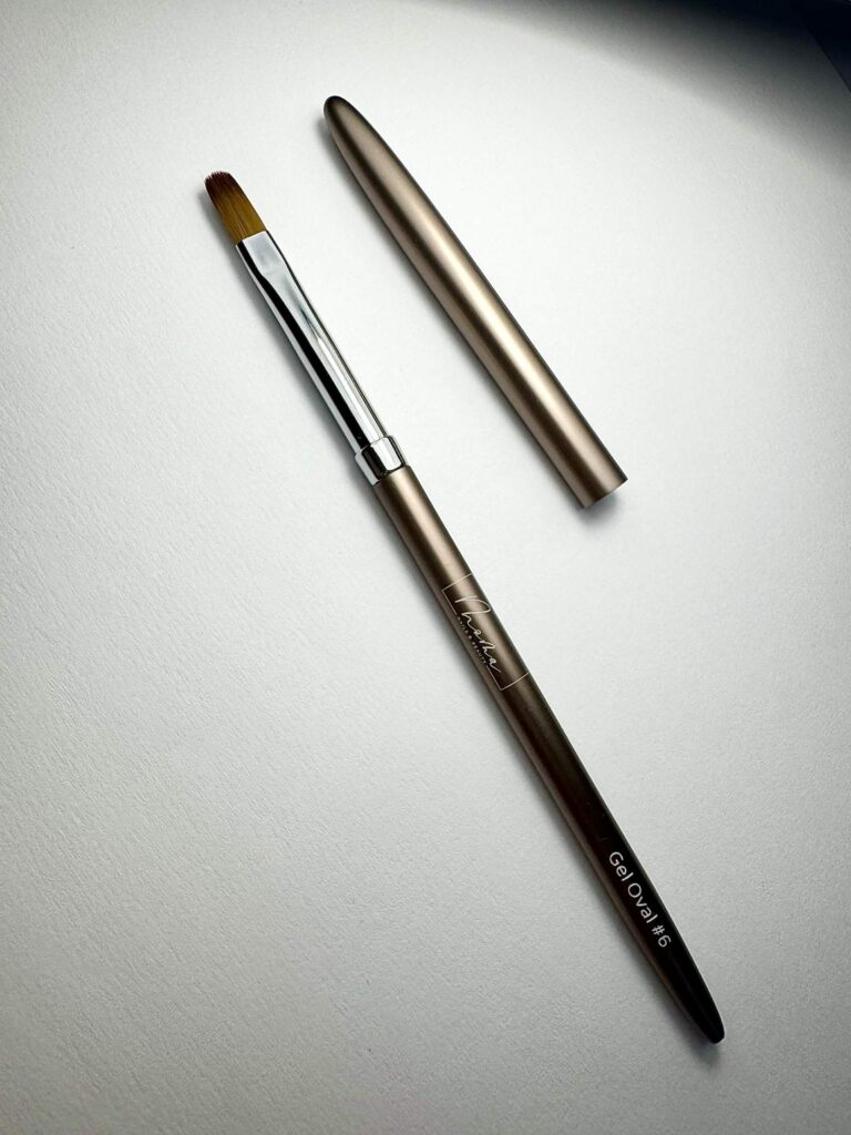 moma-universal-gel-brush-6-ovalis-zseles-mukorom-epito-ecset