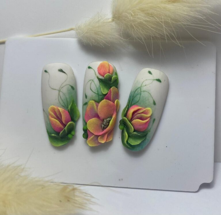 Floral ART Porcelán virágok - Online workshop